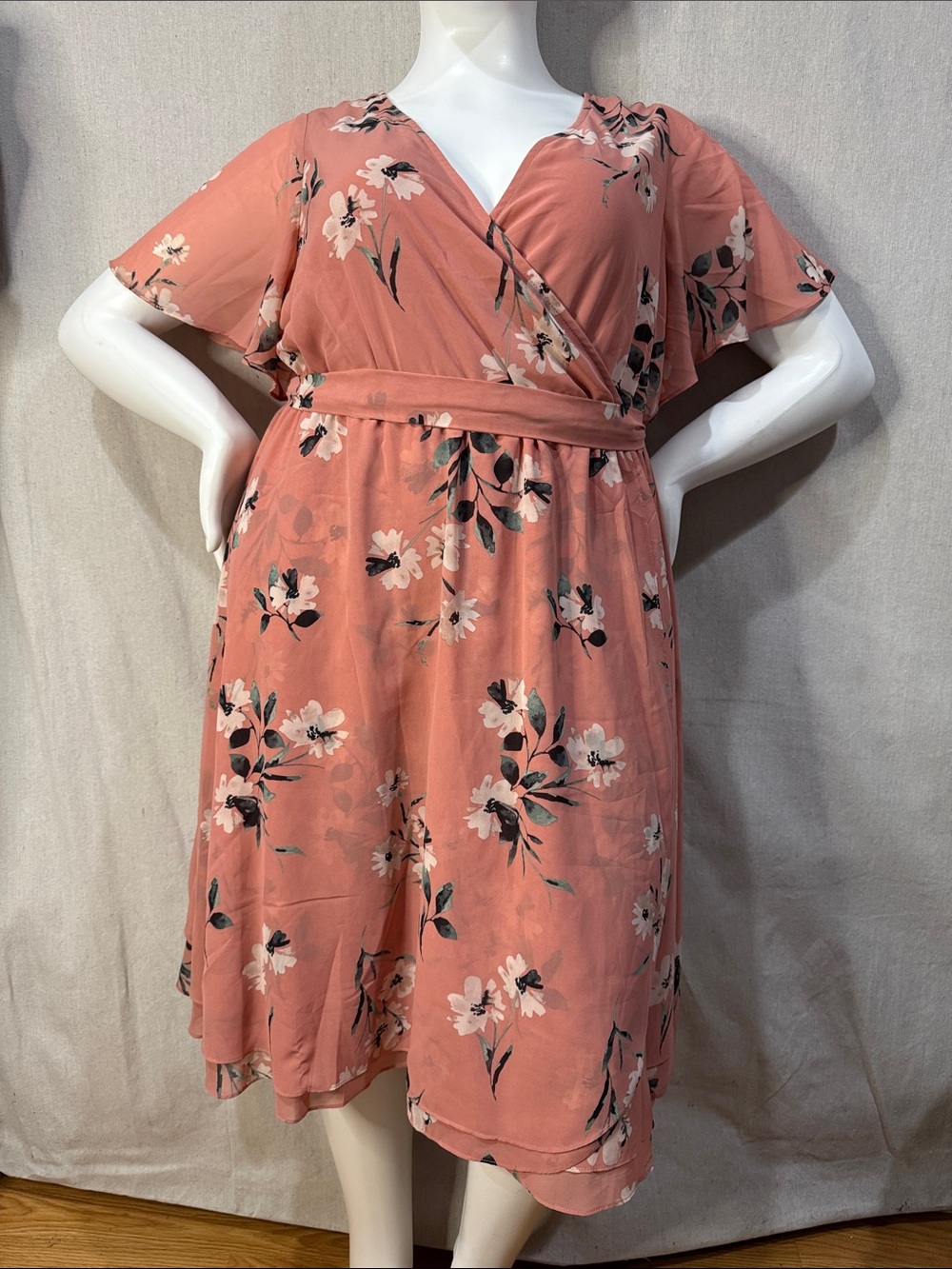 Torrid Women's Coral Pink Floral Wrap Midi Dress size 2